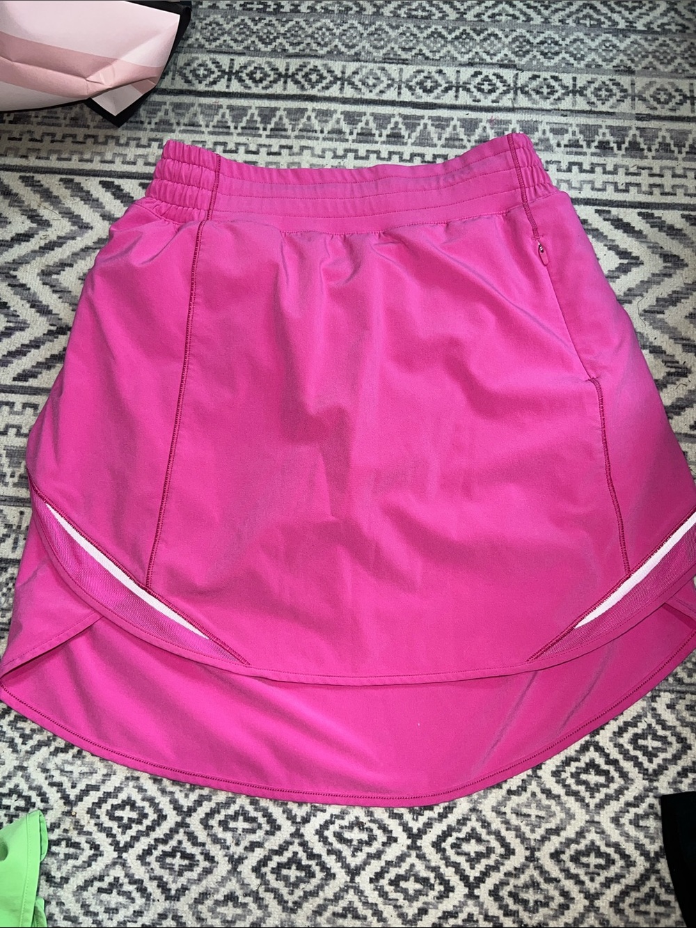 lululemon athletica High-Low Active Skort  in Bright Pink